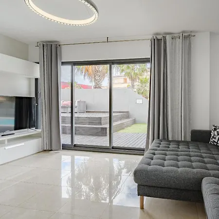 Casa Independiente Con Piscina Privada